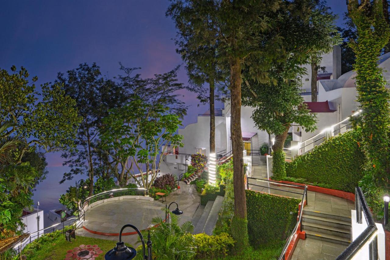 Sterling Yercaud Hotel Exterior photo