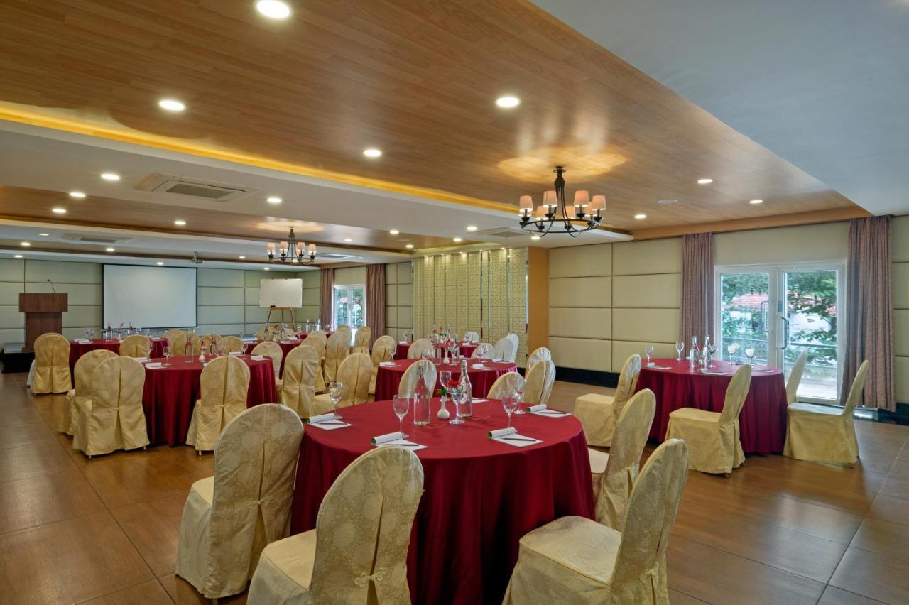 Sterling Yercaud Hotel Exterior photo
