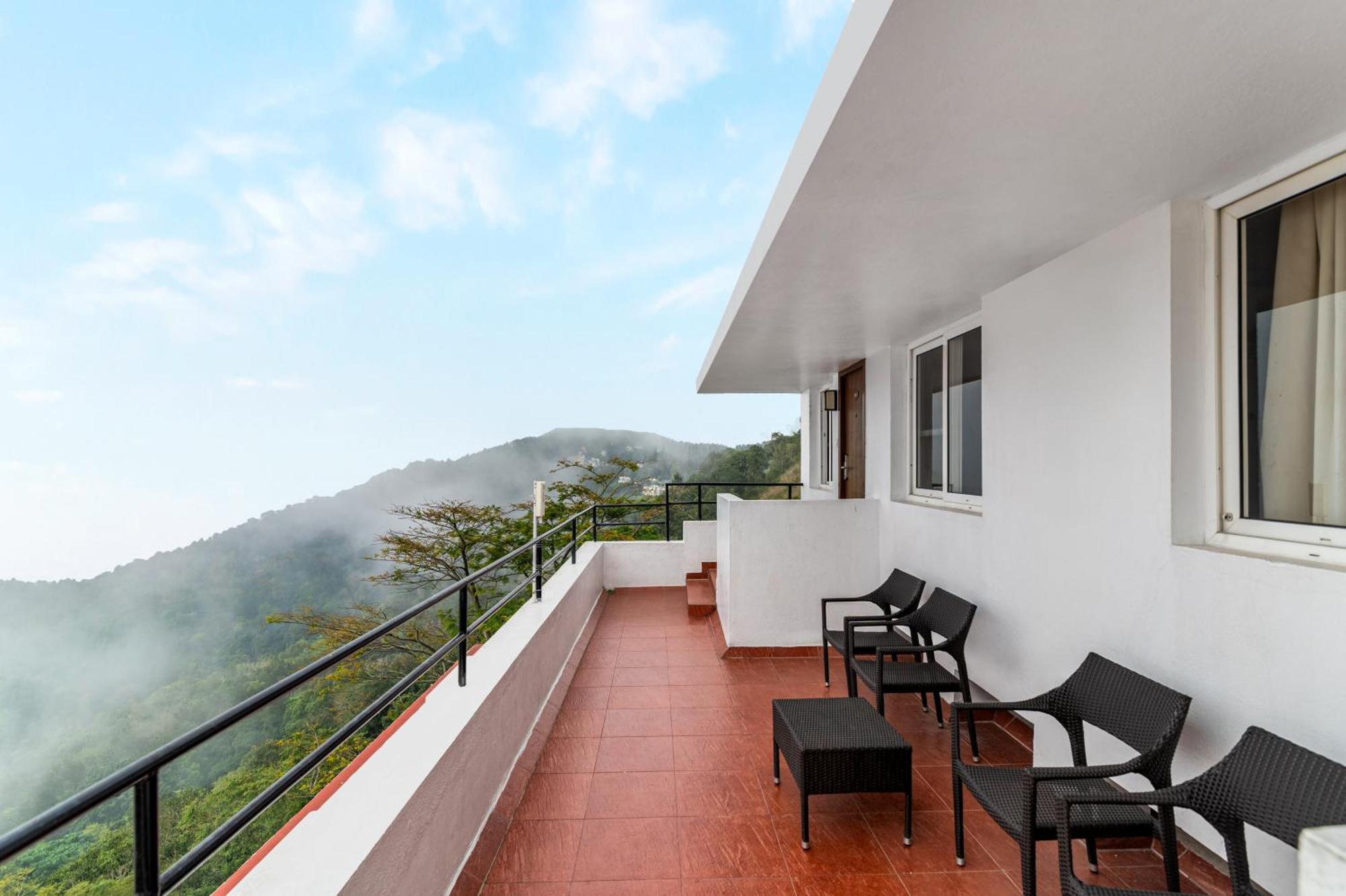 Sterling Yercaud Hotel Exterior photo
